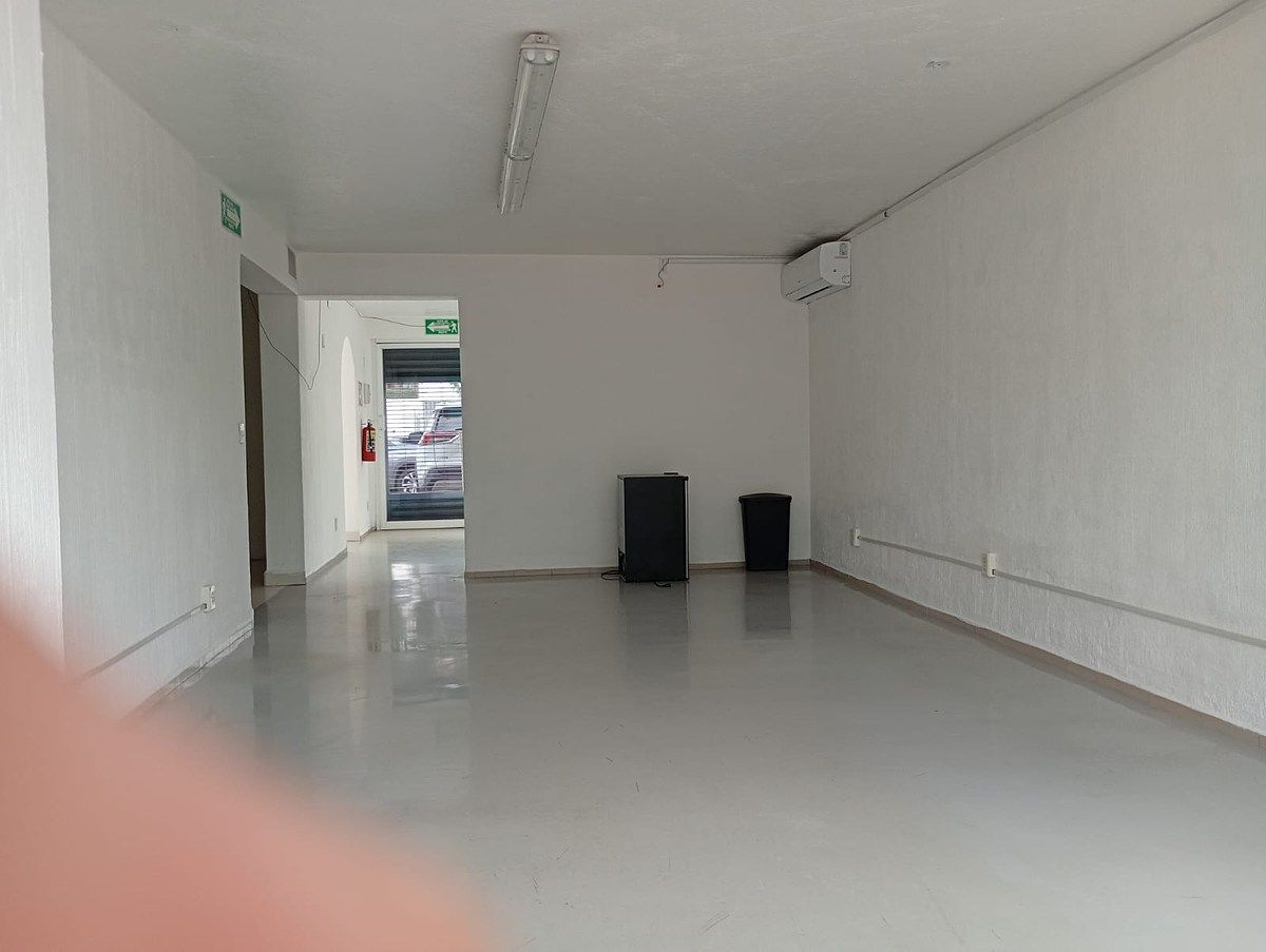Retail Space in Jardines del Bosque Centro, Guadalajara, photo 14 of 20