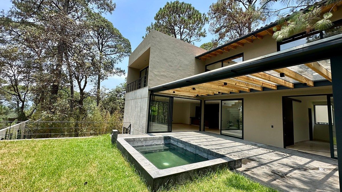 House in Gated Community in Avándaro, Valle de Bravo, photo 8 of 25
