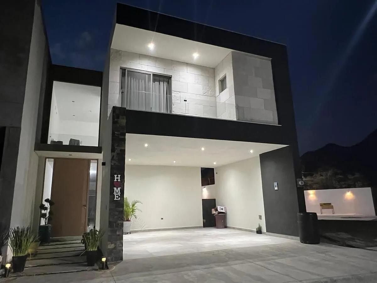 CASA À VENDA EM GUAXUCO LOS RODRÍGUEZ, foto 1 de 20