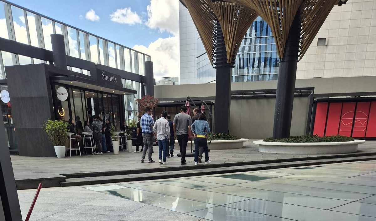 Quiosco  | Local Comercial con Terraza en Renta | Santa Fe, foto 1 de 4