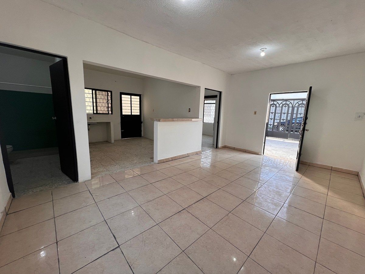 Casa em Jardines de San Rafael, Guadalupe, foto 2 de 6