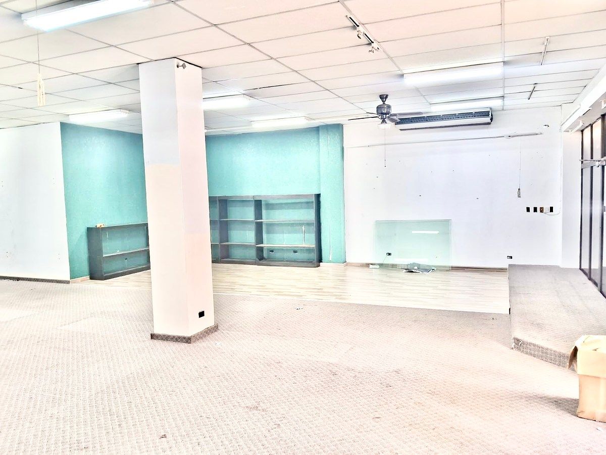 Edificio Comercial en Alquiler ! Total o parcial. En Piantini. - Foto 8