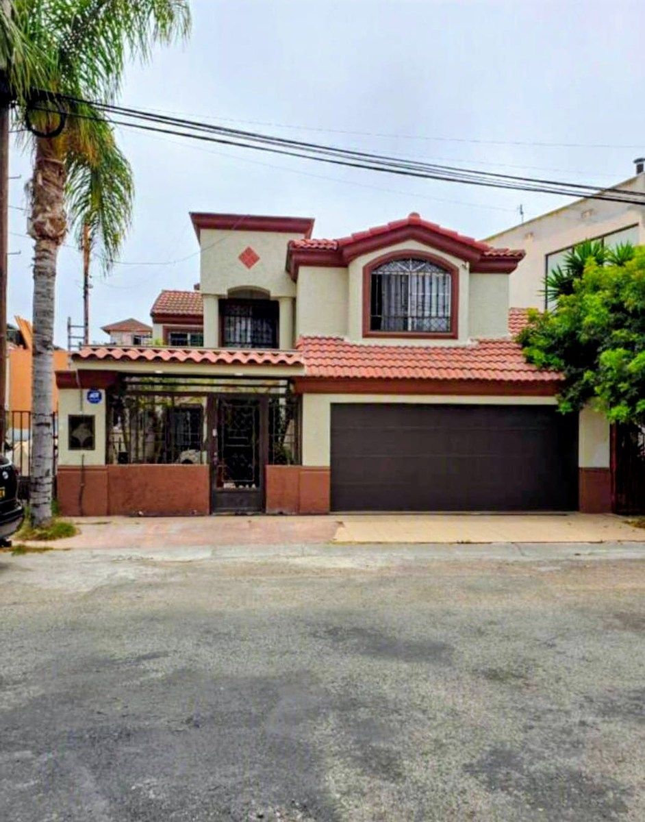 En Renta – Casa de 3 Habitaciones Totalmente Amueblada en Jardines de Playas de Tijuana, foto 1 de 20