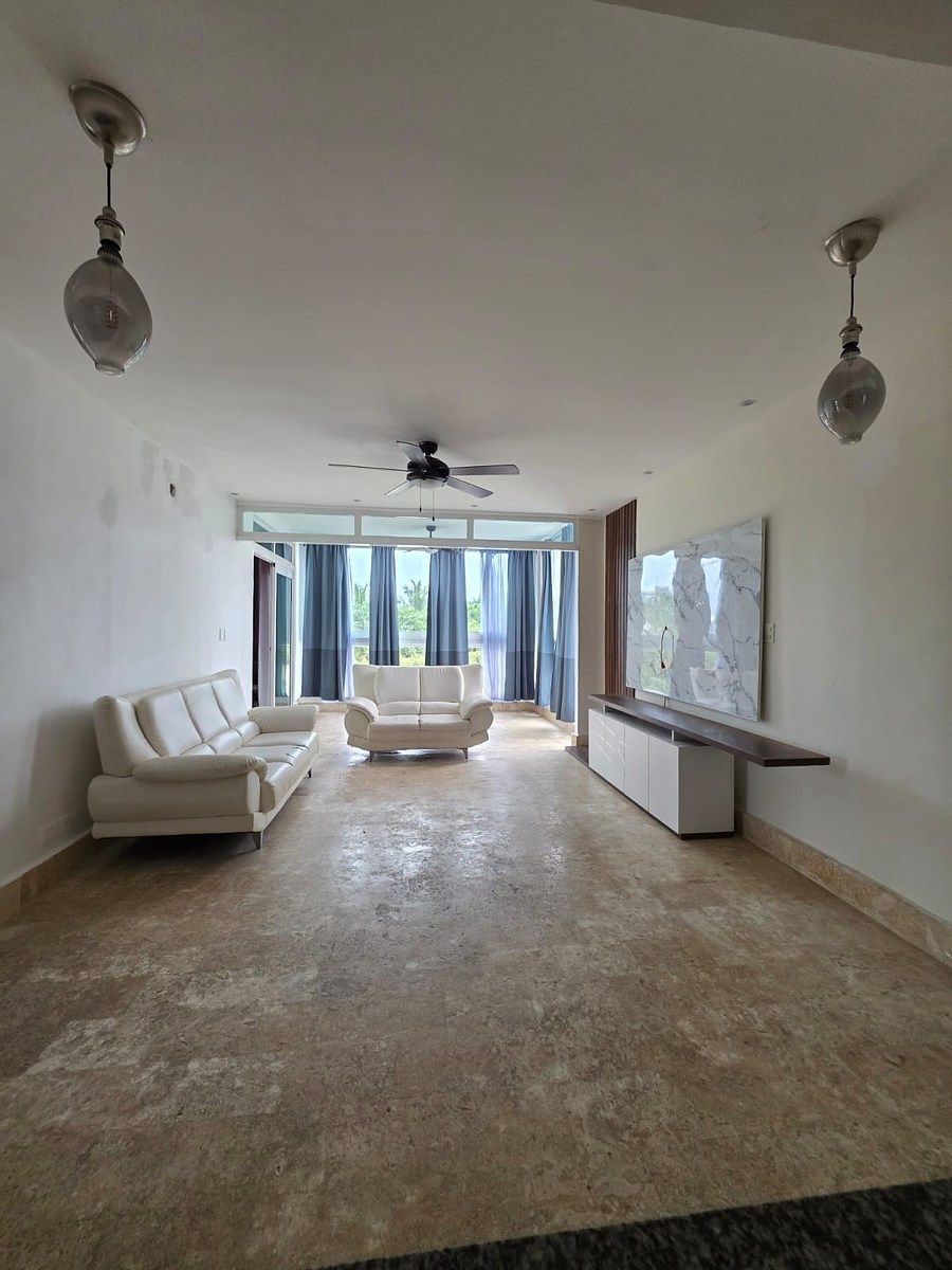 Oportunidad de apartamento en Playa nueva Romana a 60 mts de la playa, foto 1 de 26