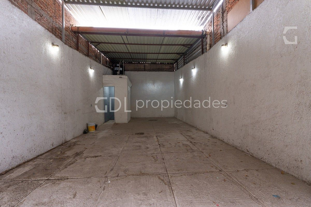 Local comercial en Alfredo Barba, Tlaquepaque, foto 13 de 13