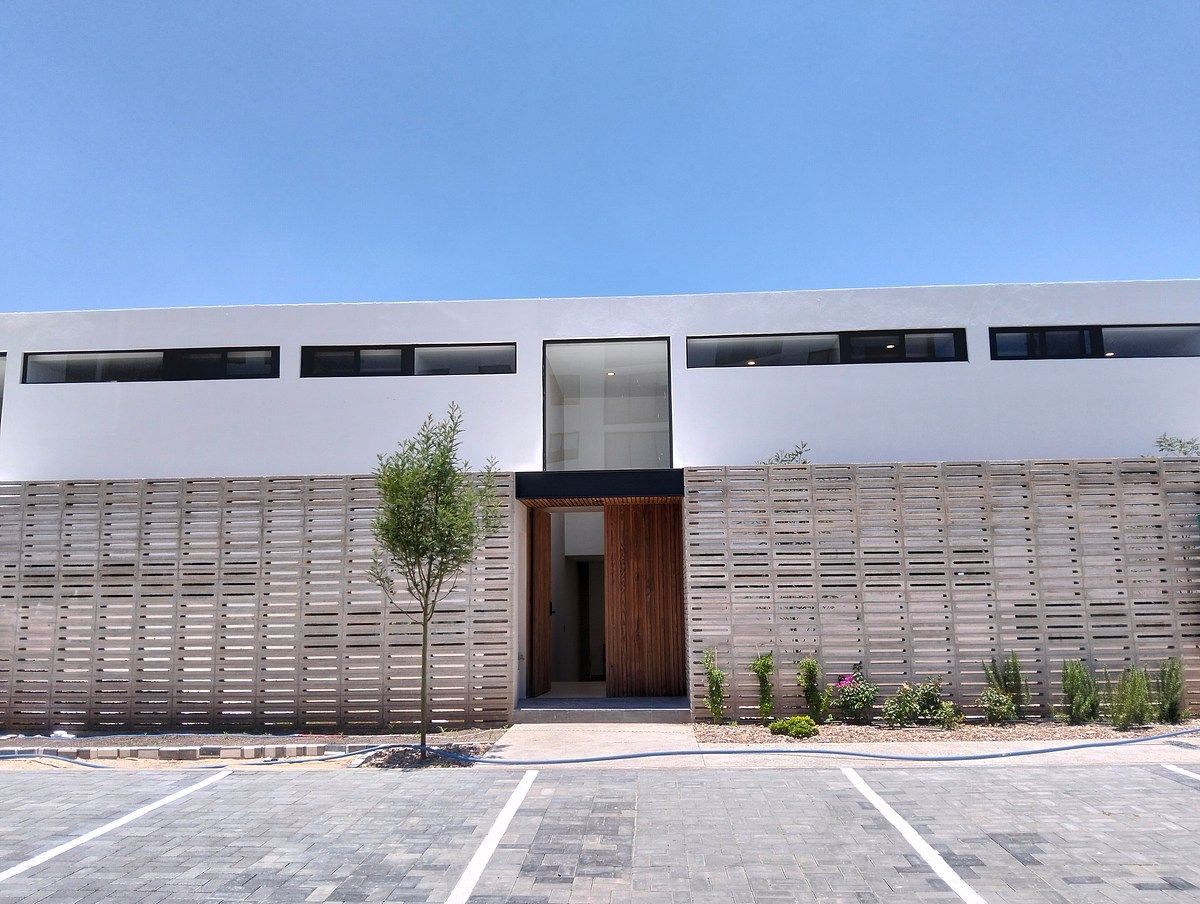HOUSE FOR SALE IN ZIBATA, photo 1 of 46