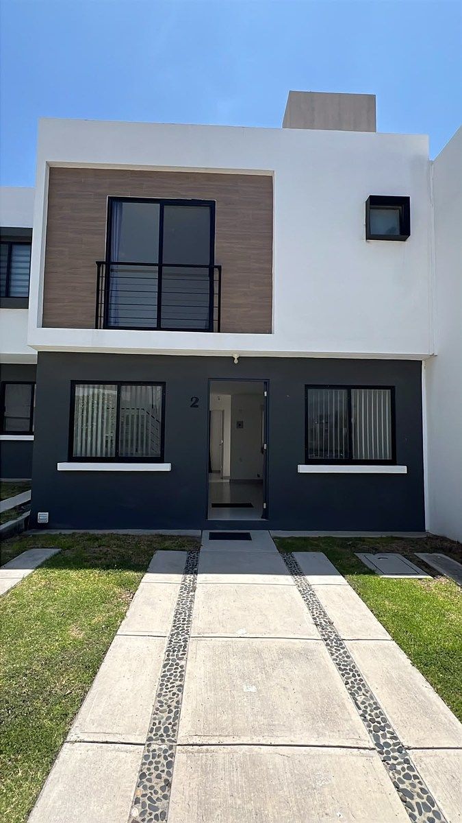 Fachada, foto 1 de 11