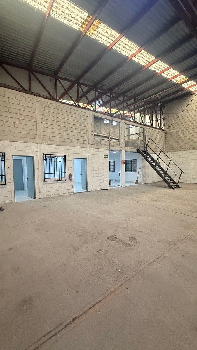 Industrial Warehouse in La Pastora, Guadalupe, photo 4 of 10