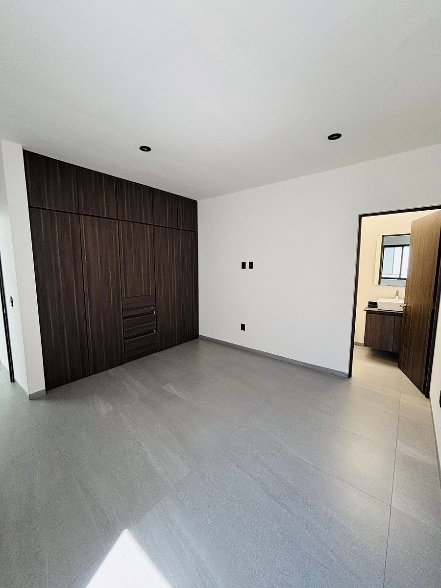 House in Grand Juriquilla, Querétaro, photo 9 of 22