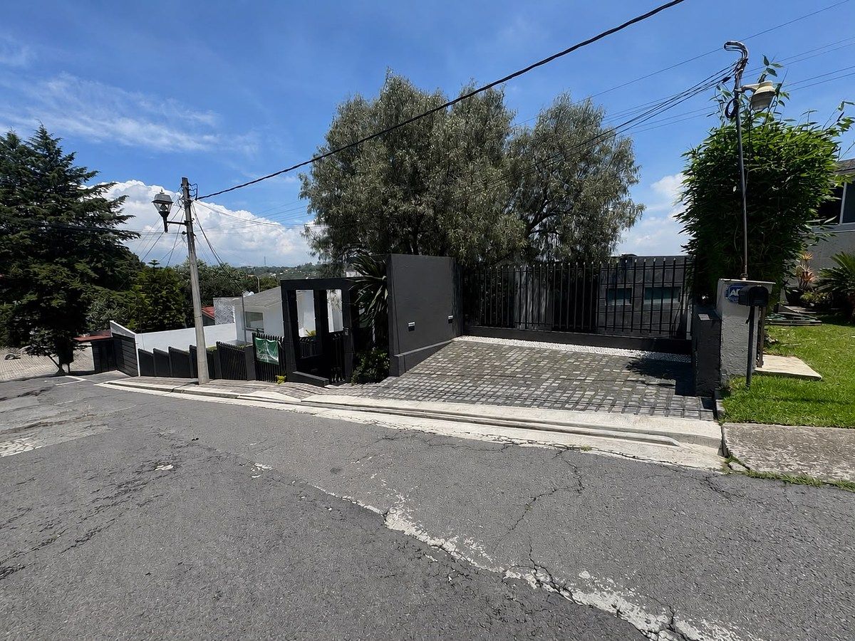 Venta de casa en condado de Sayavedra $15,316,000, foto 1 de 25