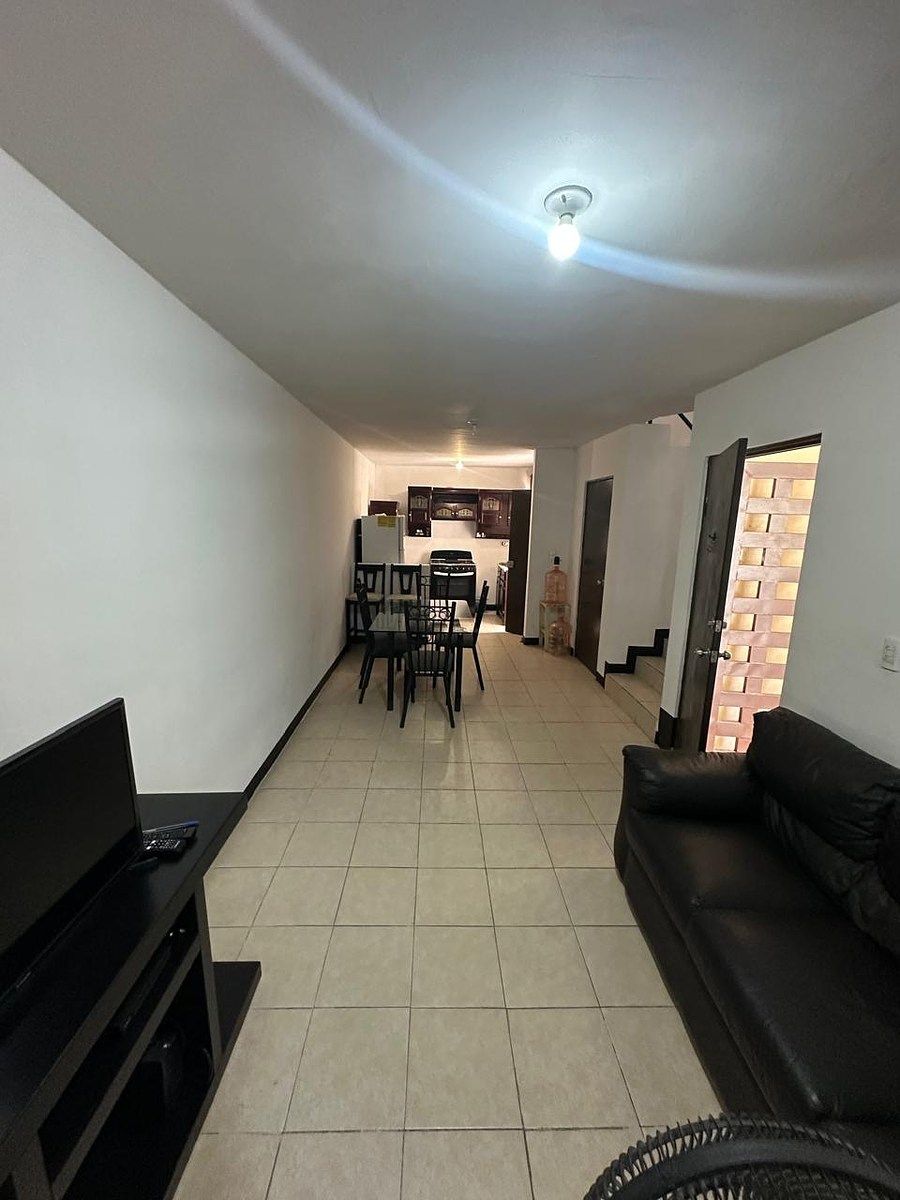 Casa en Renaceres Residencial, Apodaca, foto 4 de 13