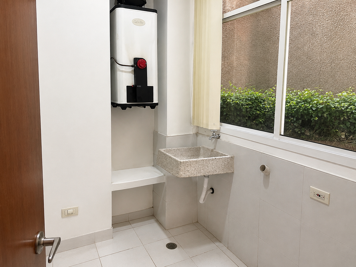Cuarto de lavado, photo 21 of 27