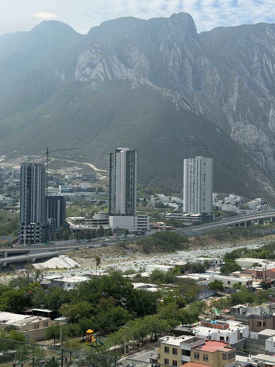 Apartamento em Bosques de La Huasteca, Santa Catarina, foto 5 de 16