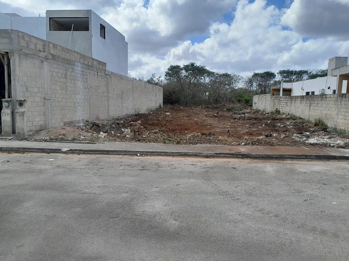 TERRENO À VENDA PRIVADA YAXLUM, foto 1 de 3