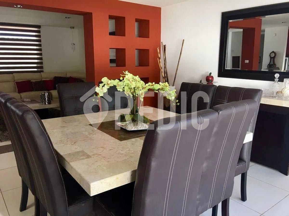 Casa em Cumbres del Lago, Querétaro, foto 3 de 26