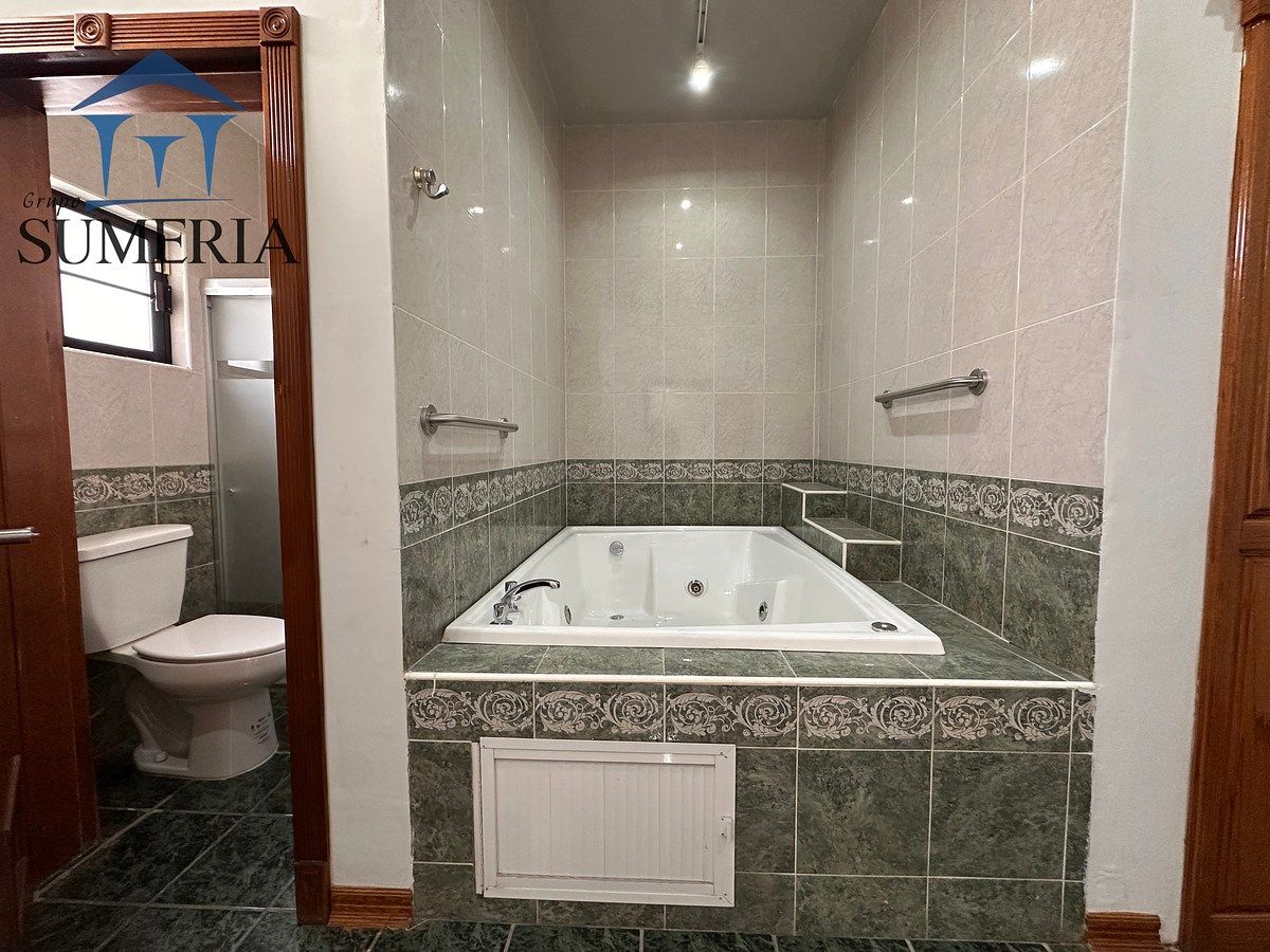 Baño recámara principal, photo 30 of 39