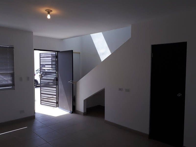 Casa em condomínio fechado em Capistrano INFONAVIT, Tijuana, foto 4 de 13