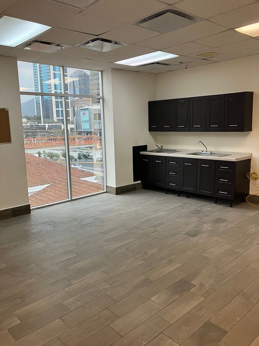 Sala Comercial em Villas de San Agustin, San Pedro Garza García, foto 3 de 4