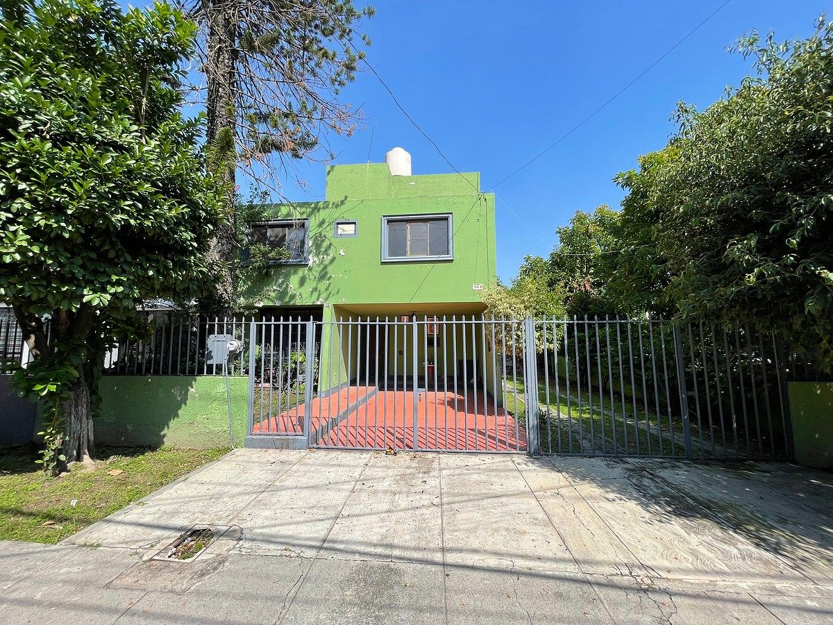 House for Sale in the Moderna Colony, photo 1 of 21