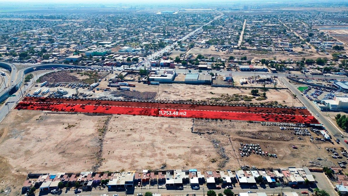 Terreno comercial en Valle del Pedregal, Mexicali, foto 2 de 7