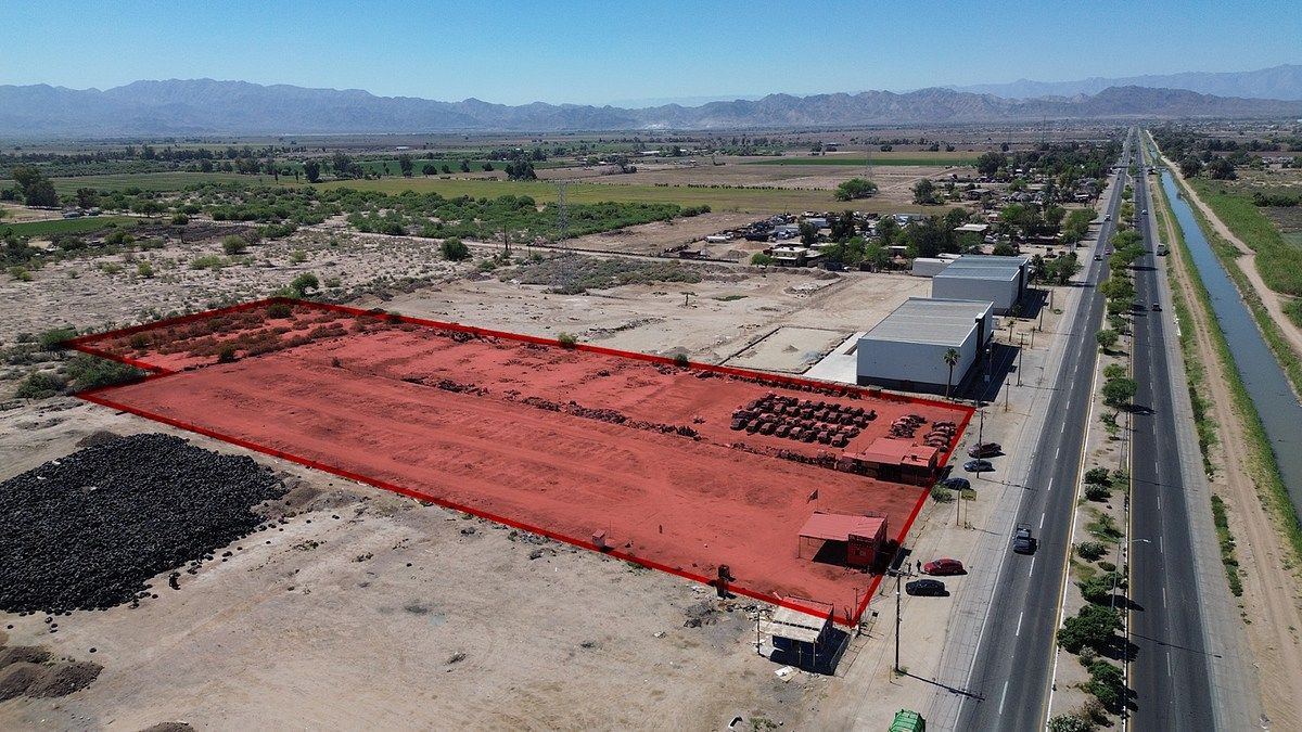 TERRENO - COMERCIAL EN RENTA, foto 1 de 8
