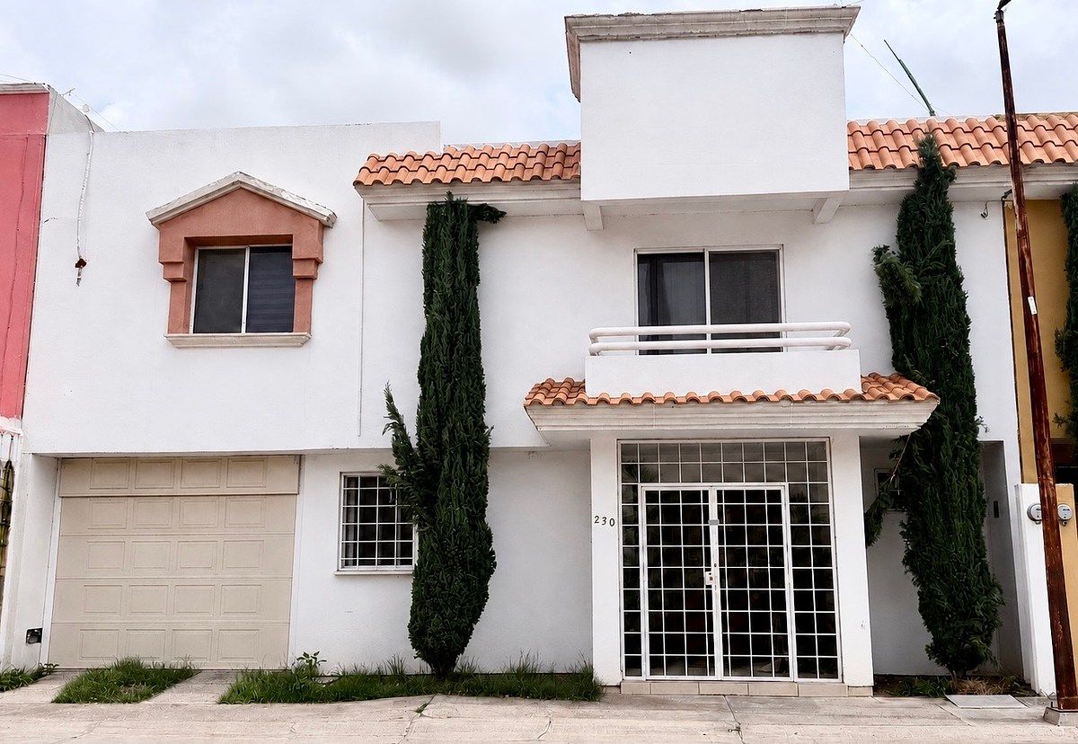 House for sale in Los Ángeles Villas subdivision, photo 1 of 39
