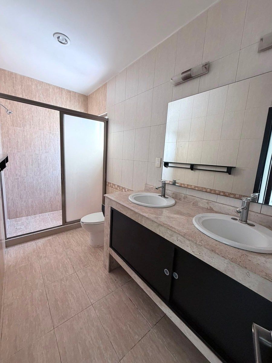 Casa en Residencial Cumbres, Benito Juárez, foto 23 de 38