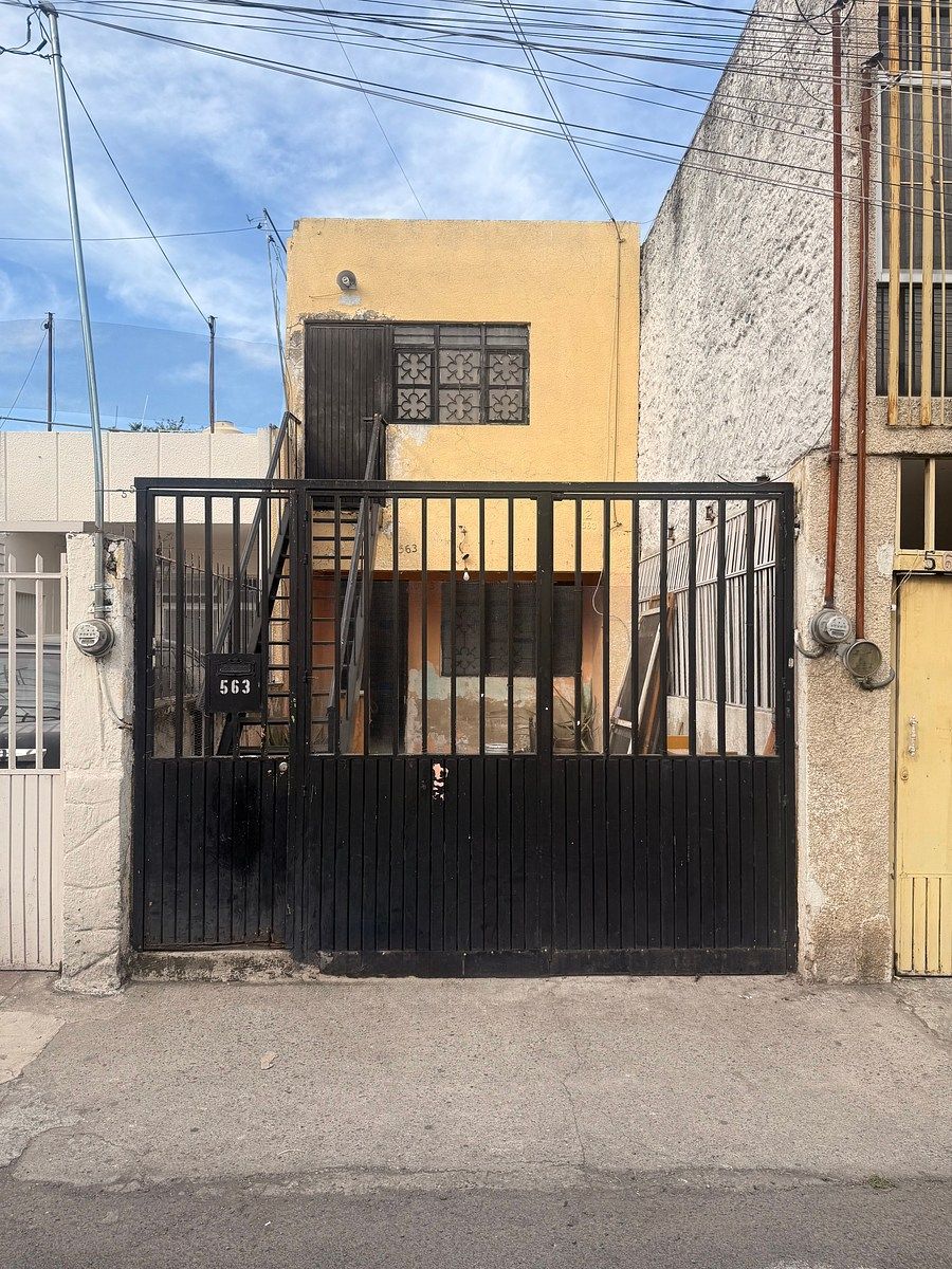 Fachada, foto 1 de 10