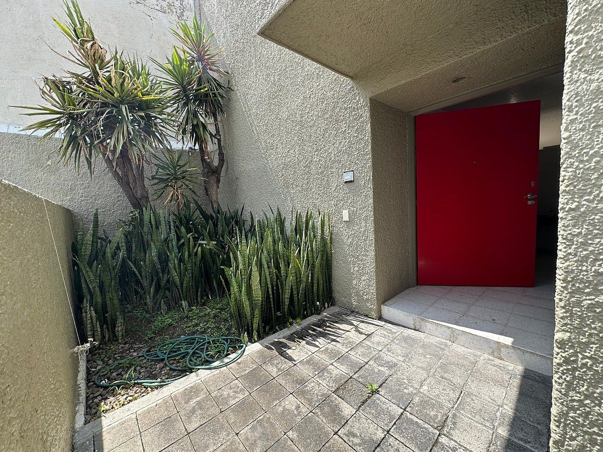 Casa em Fraccionamiento Jardines de Guadalupe, Zapopan, foto 2 de 31