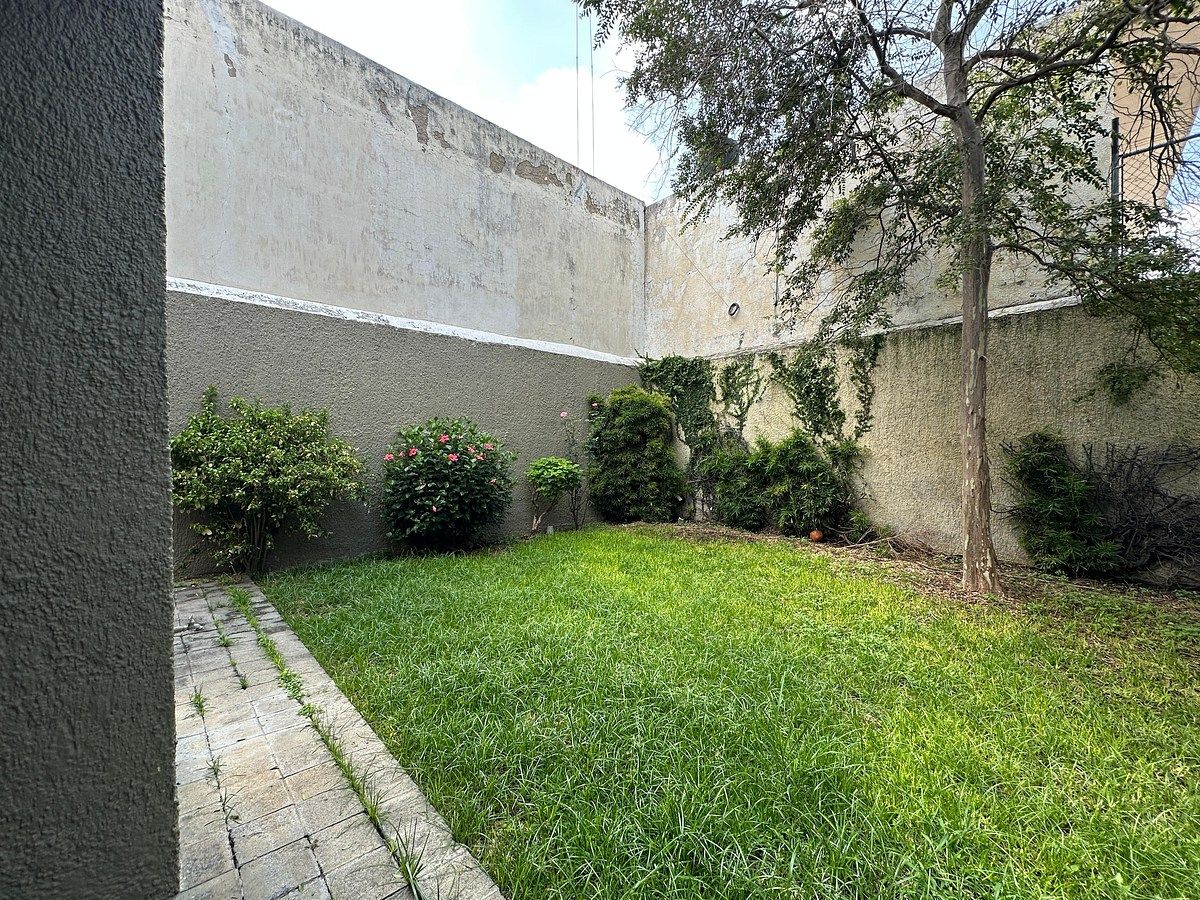 Casa em Fraccionamiento Jardines de Guadalupe, Zapopan, foto 8 de 31