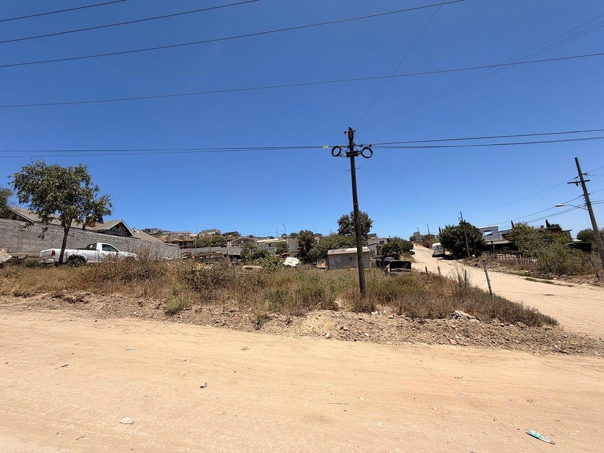 Lote em Valle Dorado, Tijuana, foto 3 de 5