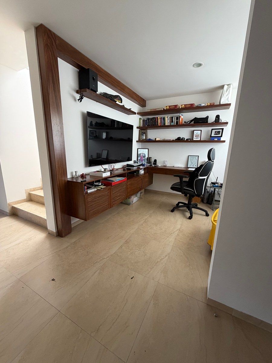 House in Gated Community in El Condado, Corregidora, photo 4 of 21