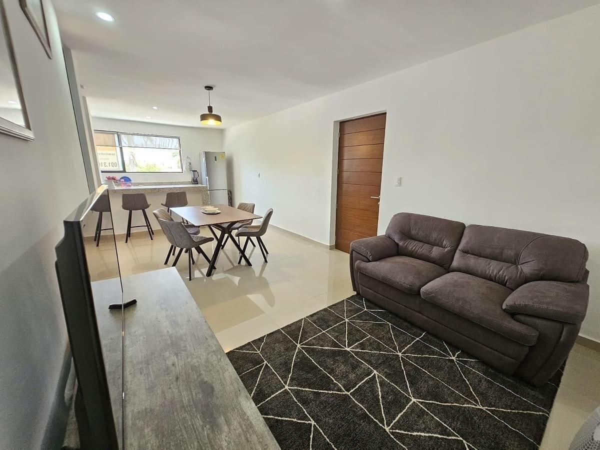 Departamento amueblado en venta en Zona Altabrisa, foto 1 de 19