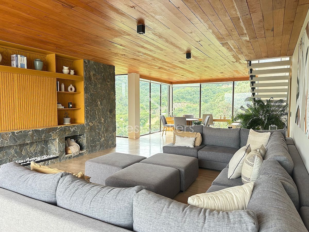 House in Gated Community in San Gaspar, Valle de Bravo, photo 6 of 40