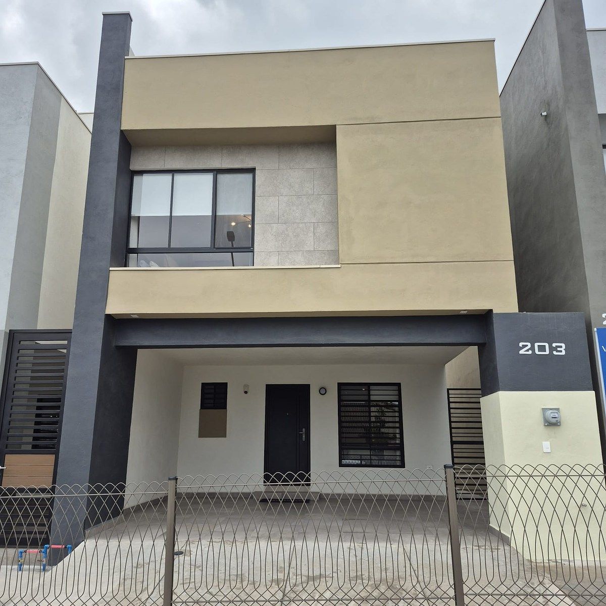 NEW HOUSE IN VERANIA RESIDENTIAL RESERVE CUMBRES, photo 1 of 15
