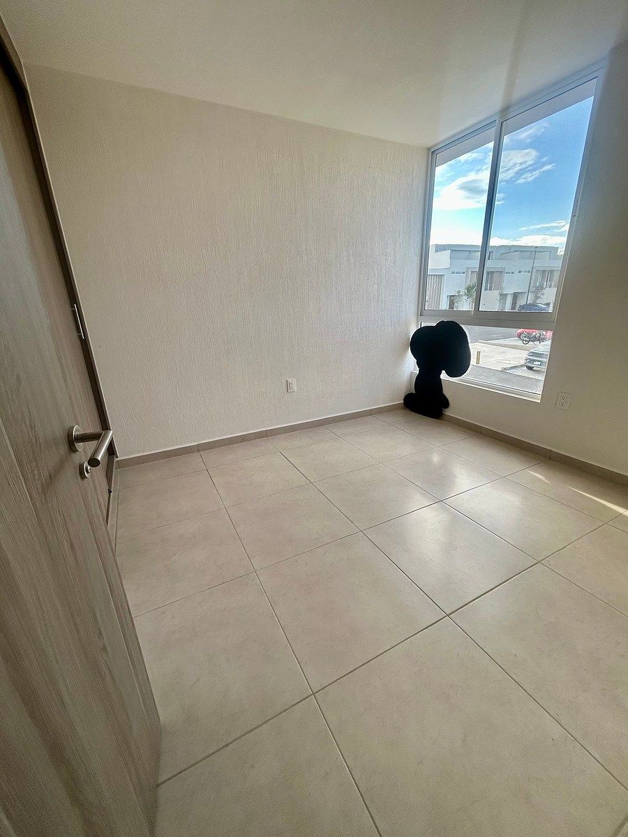 Casa em condomínio fechado em Zákia, El Marqués, foto 9 de 11