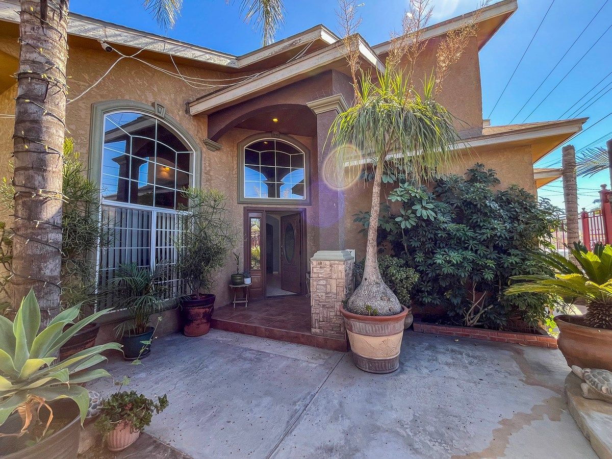 Casa em Jardín Dorado, Tijuana, foto 2 de 27