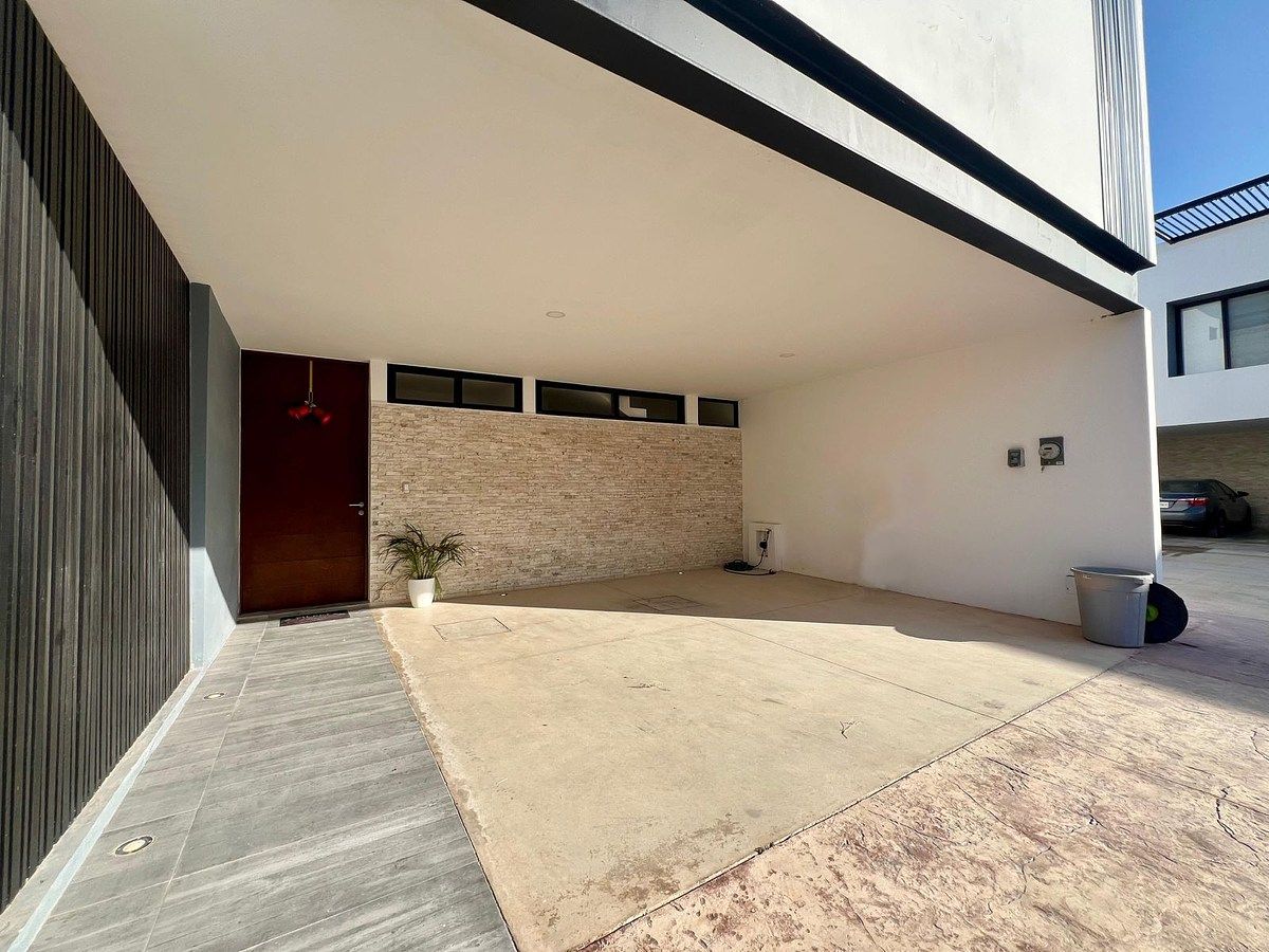 House in Gated Community in Del Norte, Mérida, photo 5 of 17