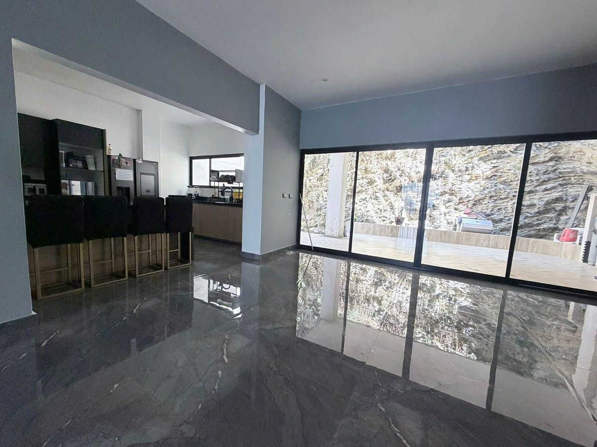 Casa en Contry Sol, Guadalupe, foto 2 de 9
