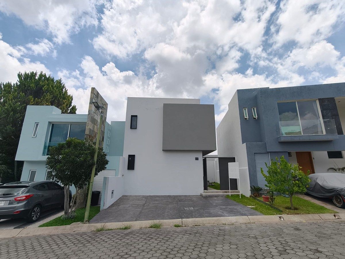 HOUSE FOR SALE - BOSQUE REAL, photo 1 of 15