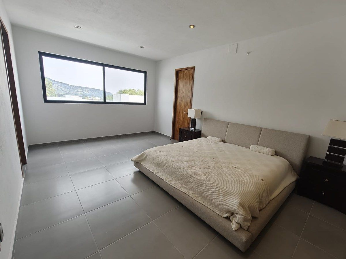 House in Bosques Santa Anita, Tlajomulco de Zúñiga, photo 2 of 15