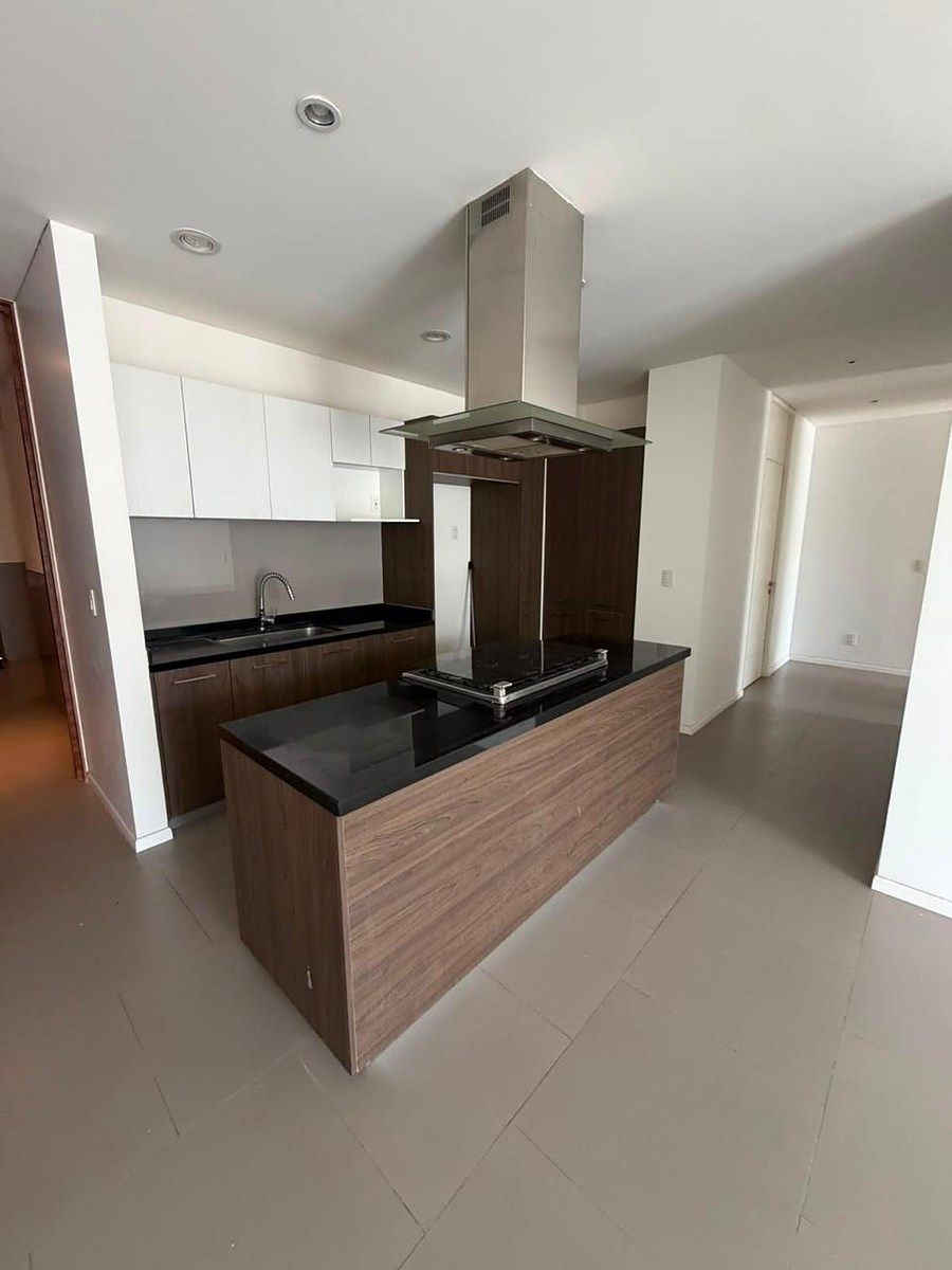 Live in luxury and comfort at the Hispania Tower! Level 9, photo 1 of 11