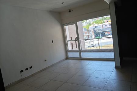 Oficina en renta en Plaza OLAM – Cumbres 4° Sector, Monterrey