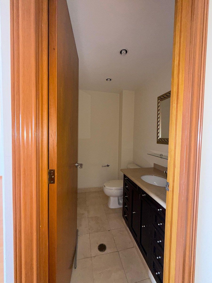 Apartment in Hacienda de las Palmas, Huixquilucan, photo 6 of 19