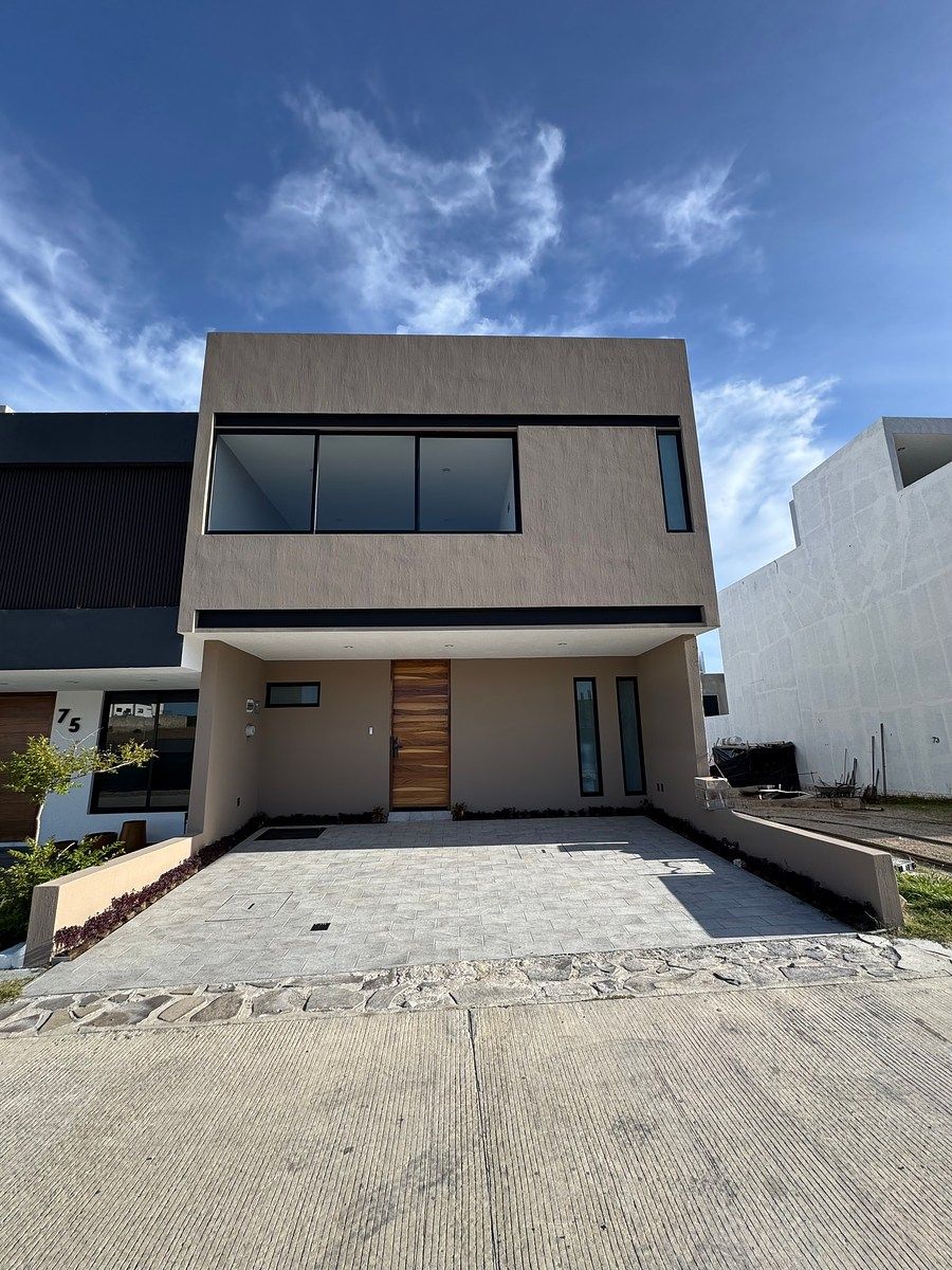 Casa en venta en Fracc Valle Imperial en Zapopan, foto 1 de 38