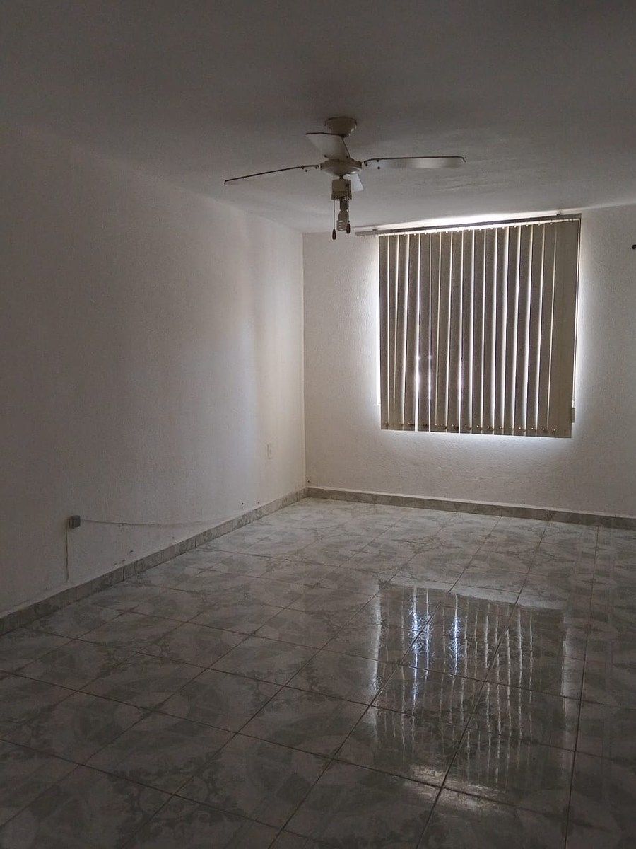 House with Commercial Use in El Pórtico, Corregidora, photo 13 of 16