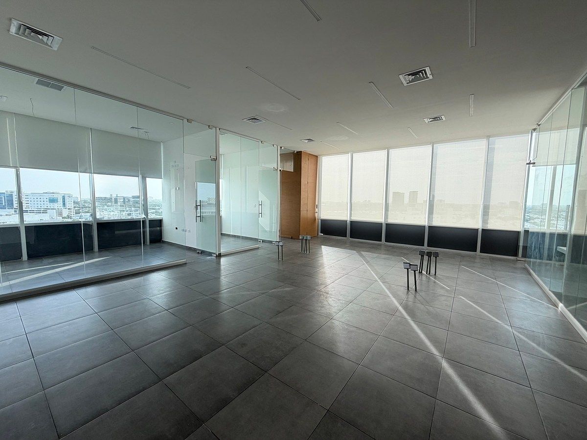 Escritório Penthouse na Torre Luxus, Altabrisa., foto 1 de 15