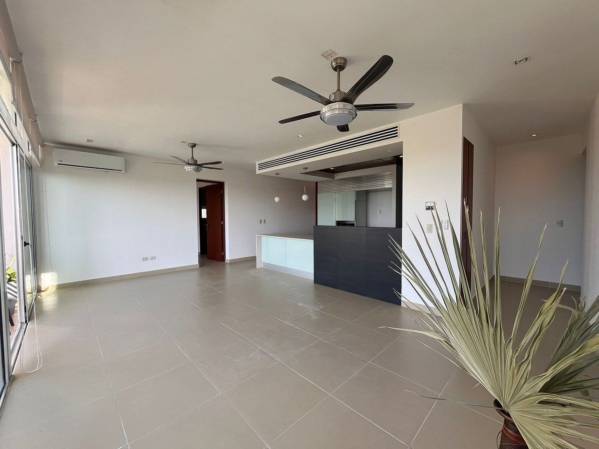 Departamento en Yucatán Country Club, Mérida, foto 32 de 36