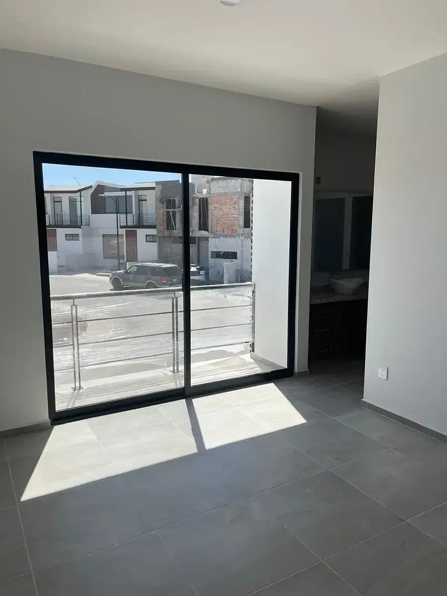 House in Gated Community in San Isidro Juriquilla, Querétaro, photo 11 of 13
