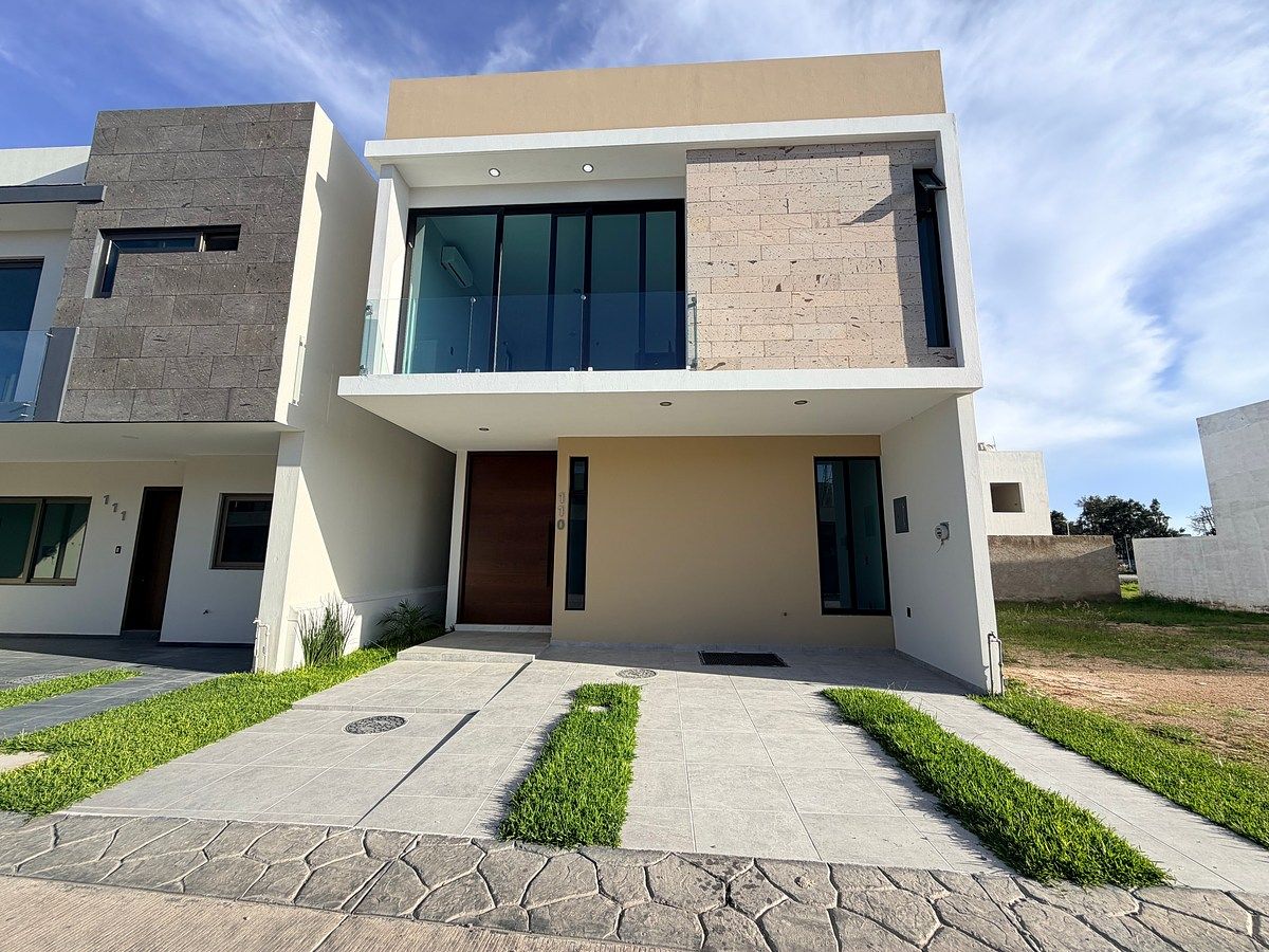 Exclusive New Residence Maples 2, Imperial Valley, photo 1 of 32